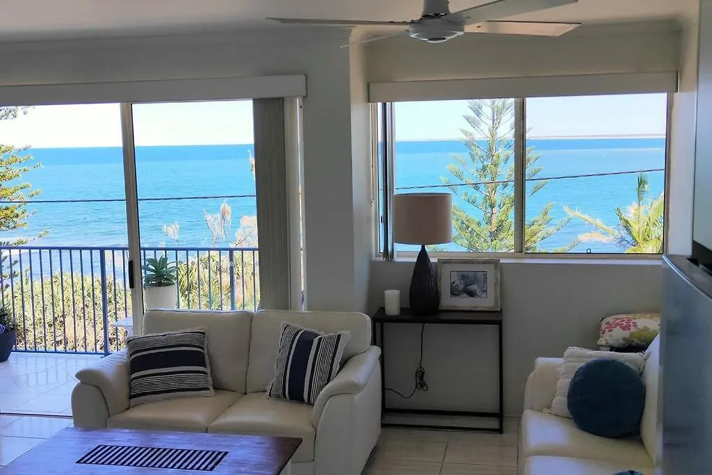 Perched Above The Waves At Kings Beach Apartment Καλούντρα Αυστραλία